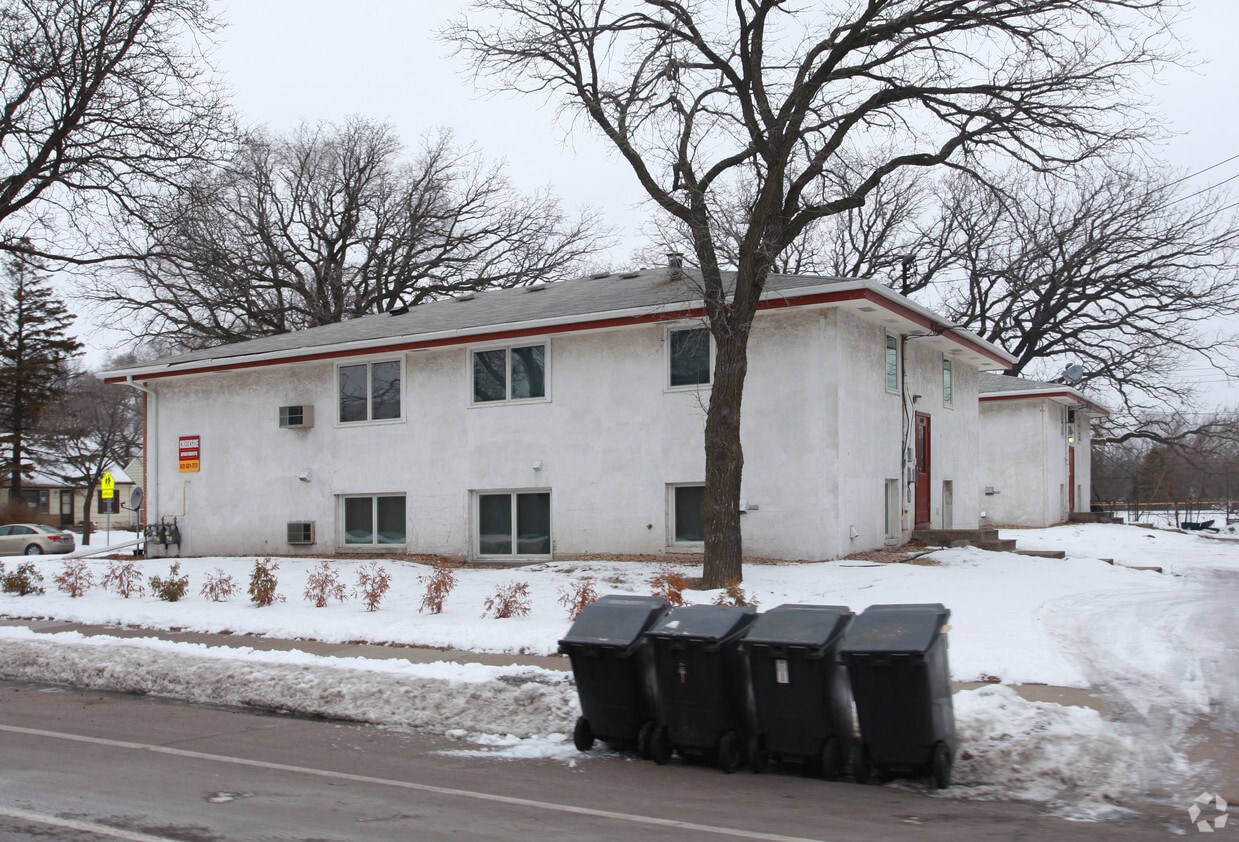 Building Photo - 4900-4908 Knox Ave