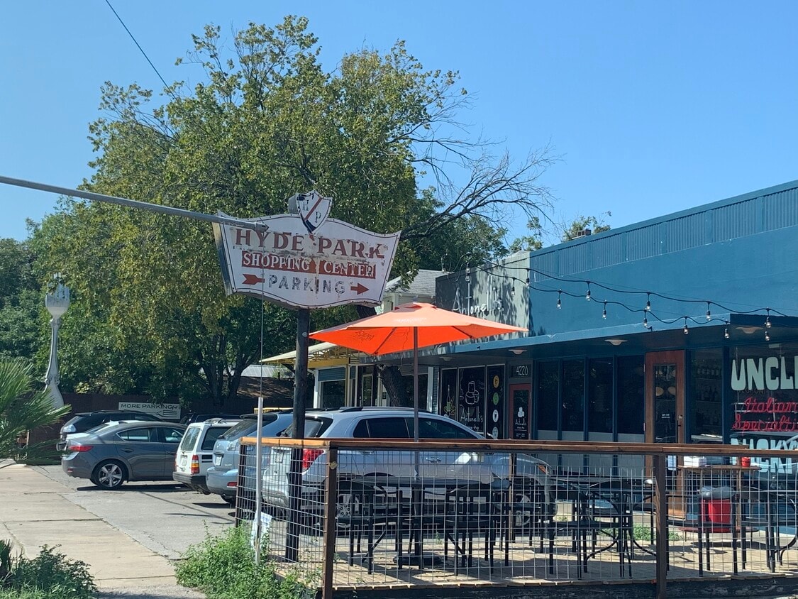 Hyde Park Bar and Grill is 1 block from the condo at 407 E 45th St (45th and Duval) Austin 78751 - 407 E 45th St #116
