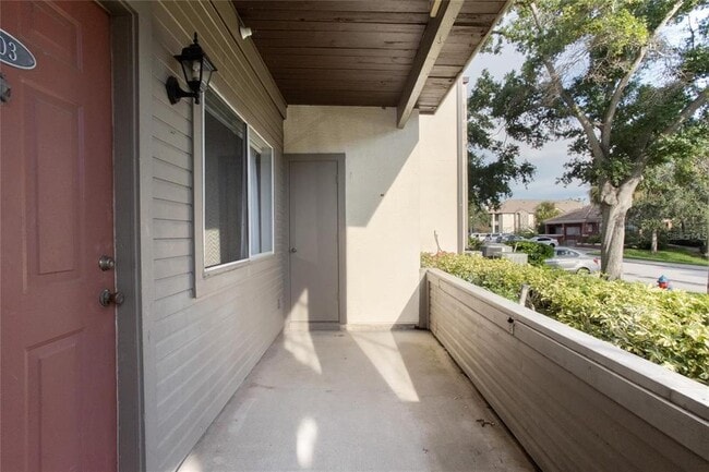 Foto del edificio - 10265 Gandy Blvd N