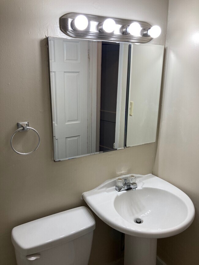 Bathroom vanity - 367 S Bancroft St