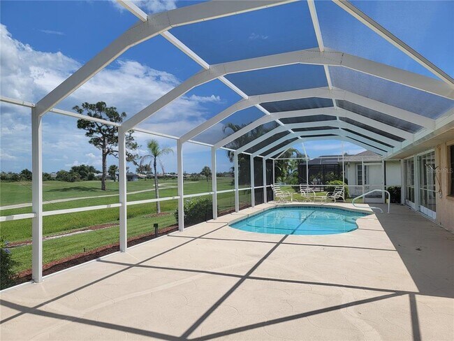 Building Photo - 262 Rotonda Cir