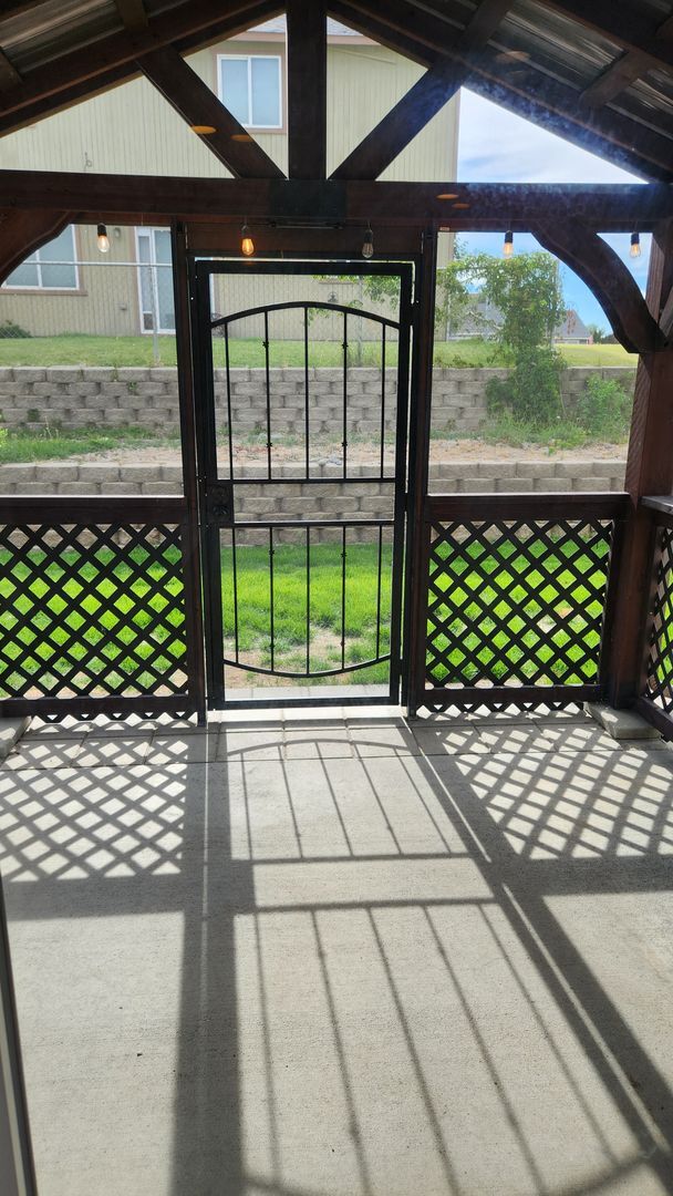 Foto del edificio - 3 bedroom 2.5 Bath house near Park Orchard...
