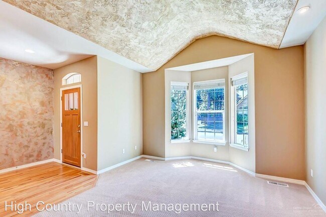 Building Photo - 3 br, 2.5 bath House - 61065 Chamomile