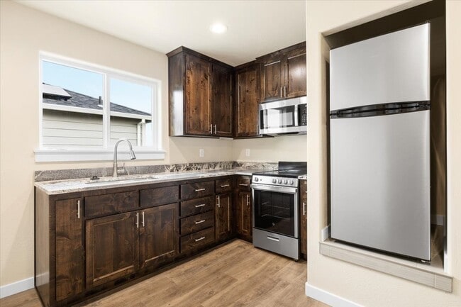 Building Photo - 7857 Houston Lp