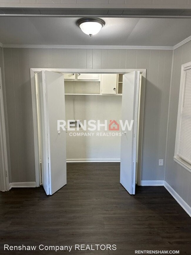 Building Photo - 3 br, 1 bath House - 1379 Rolling Hills Dr