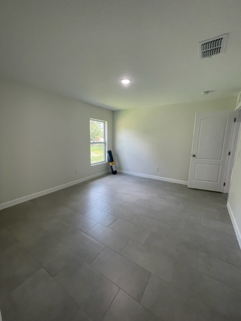 Foto del edificio - 835 Kenilworth Ct
