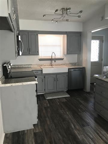 Foto del edificio - 304 E 6th St