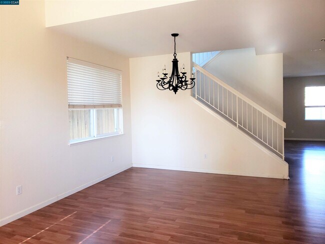 Building Photo - 115 Sweet Gum Ct