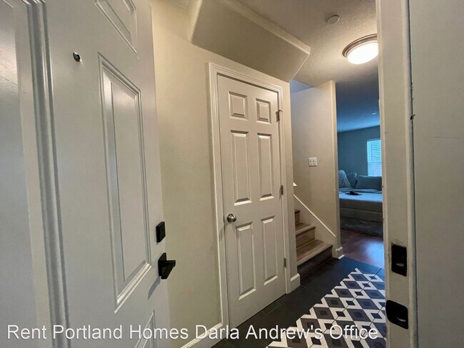 Foto del edificio - 2 br, 1 bath House - 11921 SE Ash Street #15