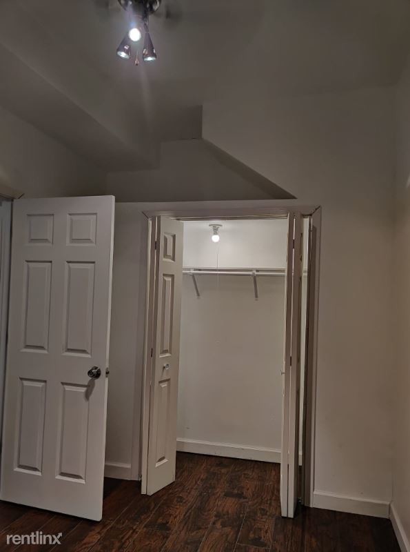 Foto del edificio - 1518 E 69th St