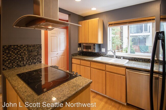 Building Photo - 2 br, 2 bath House - 127 25th Ave E #B