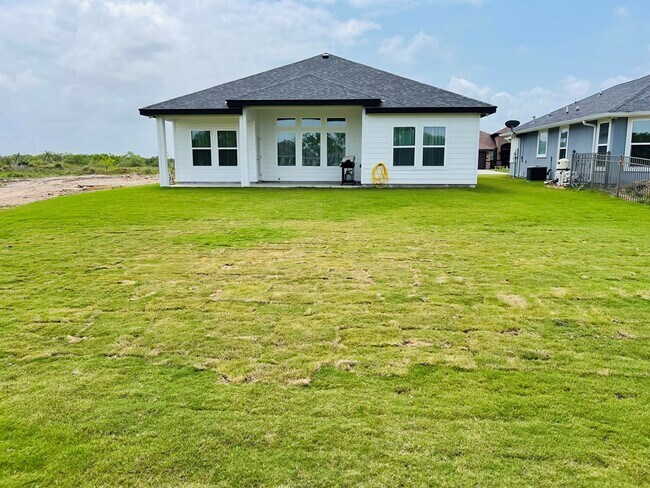 Foto del edificio - 113 Torrey Pines Dr