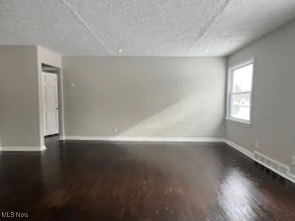 Building Photo - 2315 Greenvale Rd