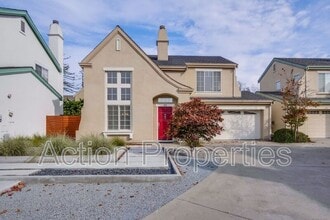 Building Photo - 857 Markham Terrace