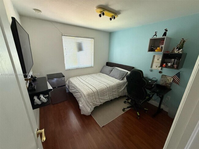 Foto del edificio - 2342 SE 10th St