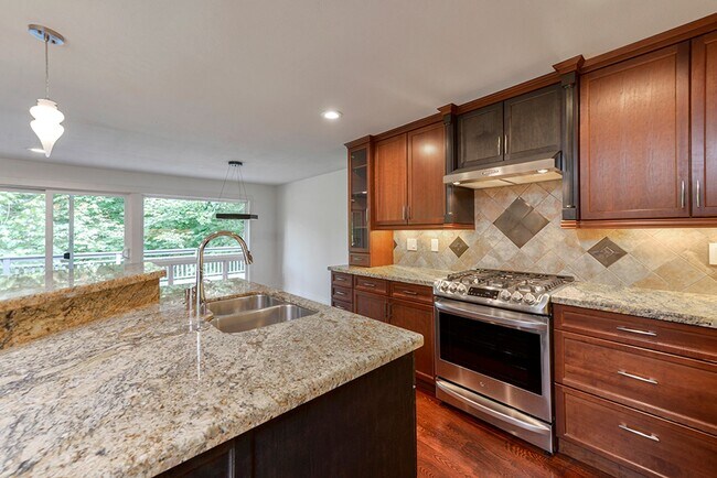 Foto del edificio - Available March 1st - Beautiful Mercer Isl...