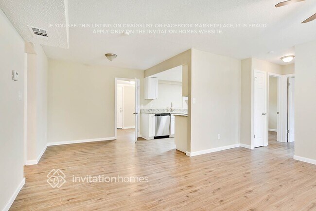 Foto del edificio - 4033 Castlegate Dr