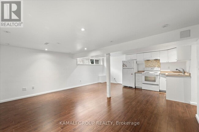 Building Photo - 100 Sheldon Ave