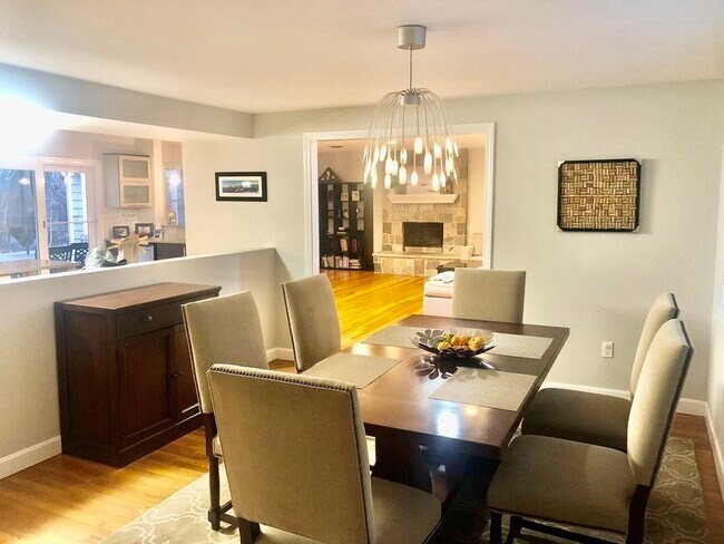 Foto del edificio - 5 Heritage Ln