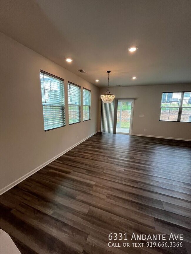 Building Photo - 6331 Andante Ave