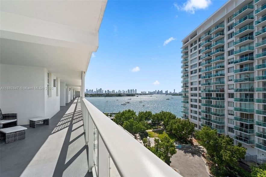 Foto principal - 910 West Ave