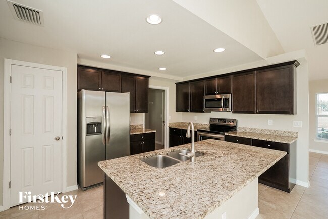 Foto del edificio - 2127 NW 41st Pl