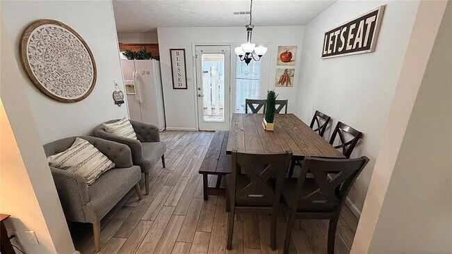 Photo - Room in Townhome on Mill Creek Pl