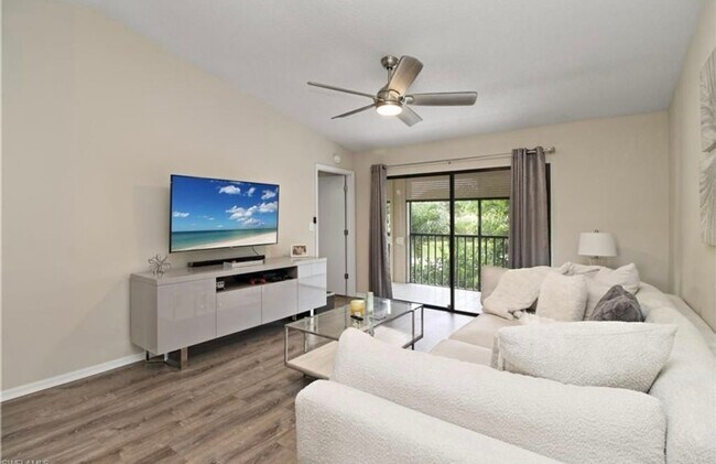 Building Photo - Charming 3BR Condo in Fort Myers