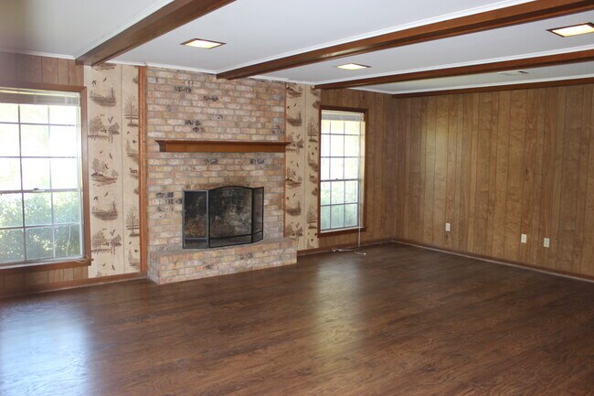 Foto del edificio - 881 High Oaks Dr