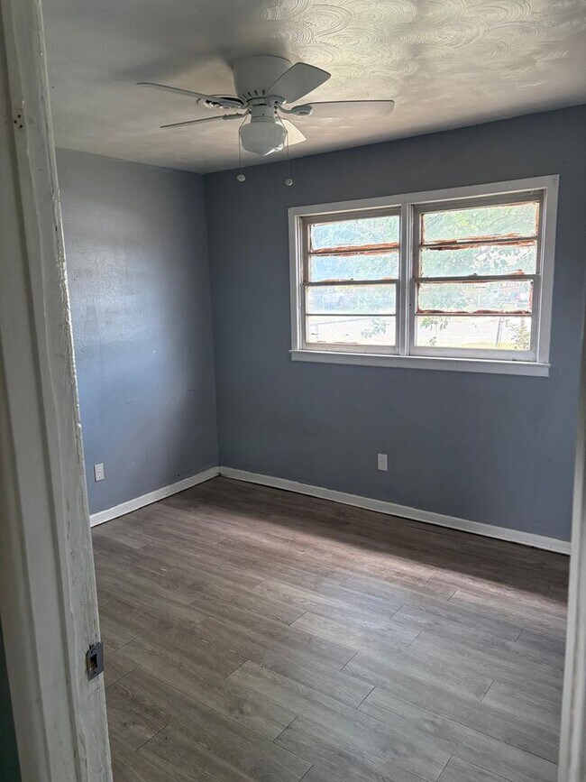 Foto del edificio - $0 First Month's Rent / $0 Deposit at Move-in