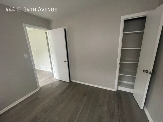 Foto del edificio - Newly Renovated 1 Bedroom Near Campus!