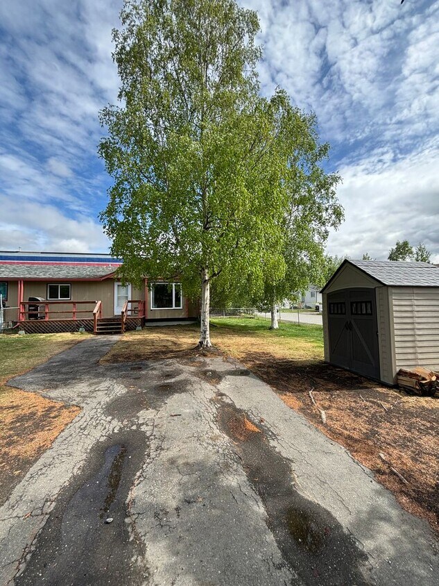 1453 Market St, Fairbanks, AK 99709 House Rental in Fairbanks, AK