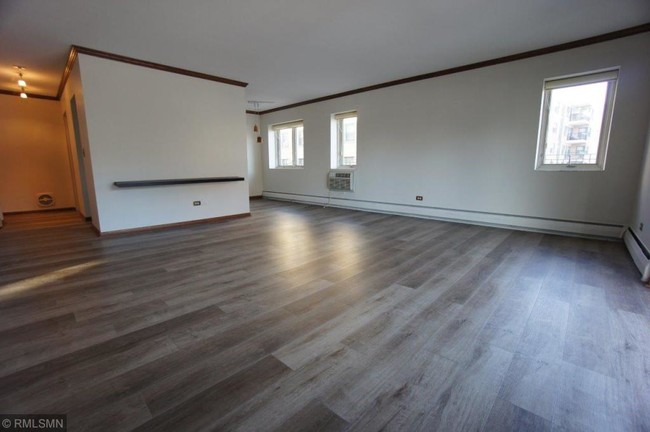 Foto del edificio - 2928 Dean Pkwy