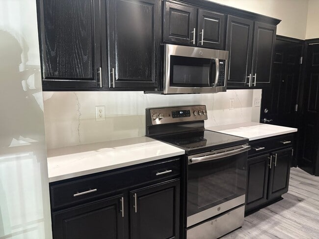 Foto del edificio - 2BR/2BA in Southwest Champaign