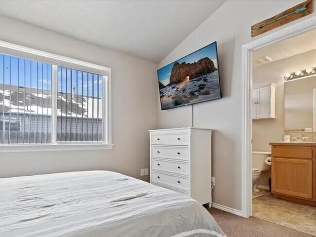 Foto del edificio - 10765 Empress St