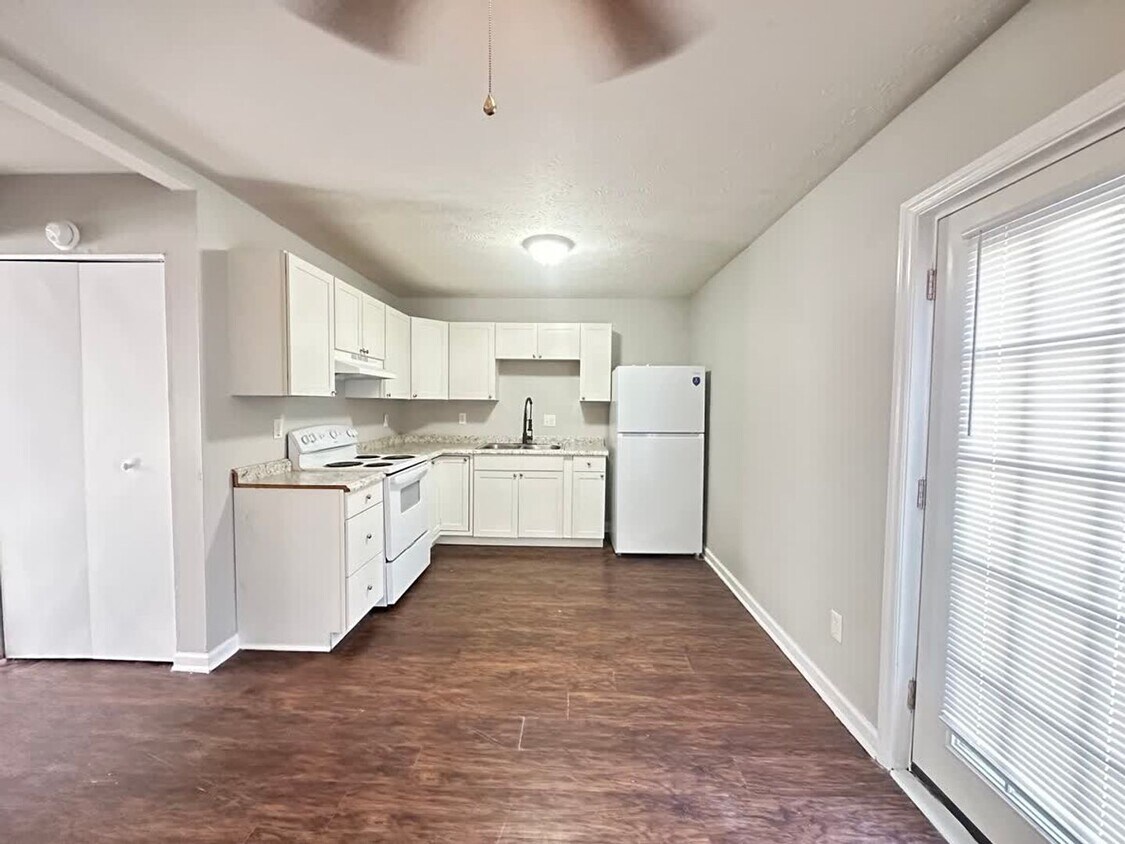 Foto principal - 537 Toner St