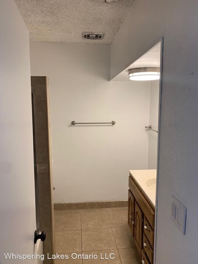 Foto del edificio - 2908 S Whispering Lakes Ln