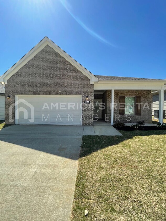 Primary Photo - Home for Rent in Cullman, AL!! Available t...