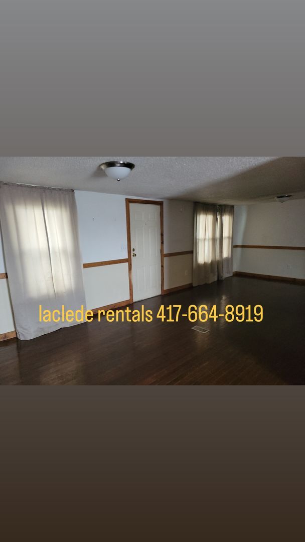 Foto del edificio - 3 bedroom 2 bathroom mobile home for rent