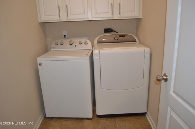 Foto del edificio - 4559 Plantation Oaks Blvd