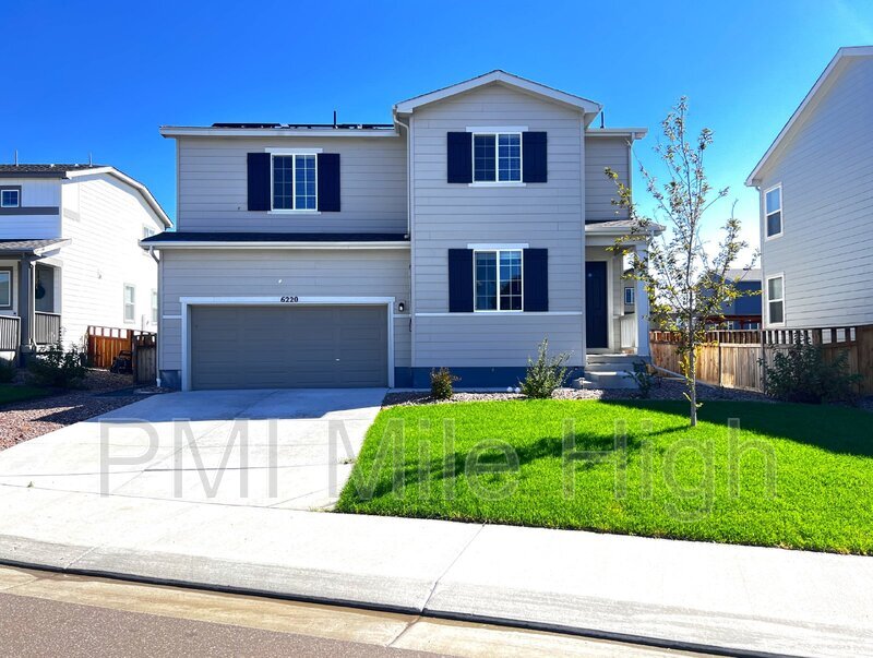 Primary Photo - 6220 Sherwood Ave