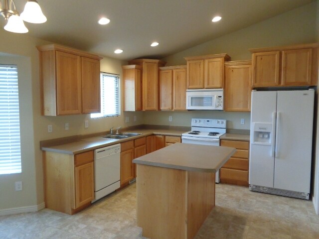 Building Photo - 2754 S Shagya Cir