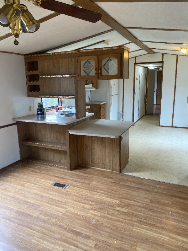 Building Photo - 7100 Victory Dr