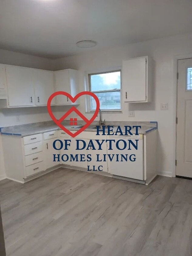 Primary Photo - 107 Gloria Ave