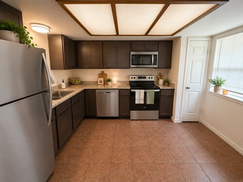 Building Photo - 222 Craddock Ave