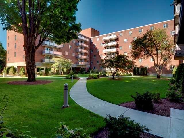 Foto del edificio - 15 Edmands Rd
