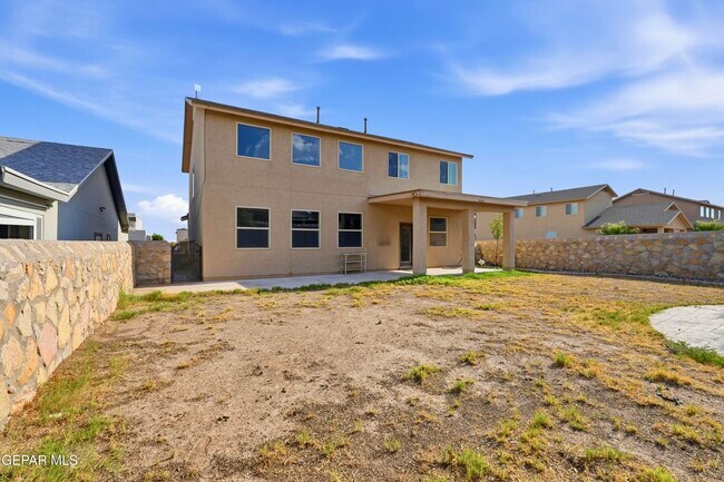 Building Photo - 13255 Emerald Isle St