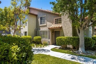 Building Photo - 54 Tamarac Pl