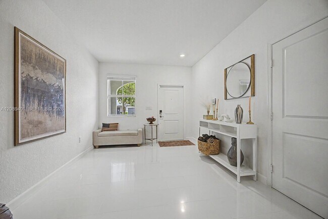 Foto del edificio - 2644 SE 13th St