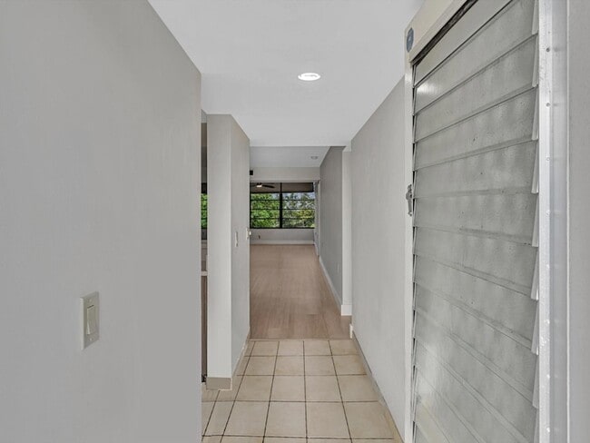 Foto del edificio - 1711 Whitehall Dr